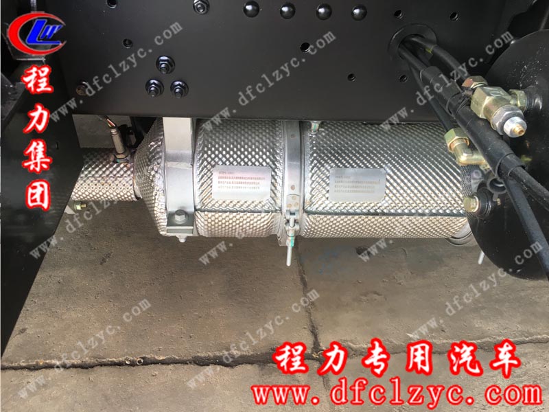 湖北程力集團生產(chǎn)的5方國六東風(fēng)小多利卡灑水車細節(jié)展示