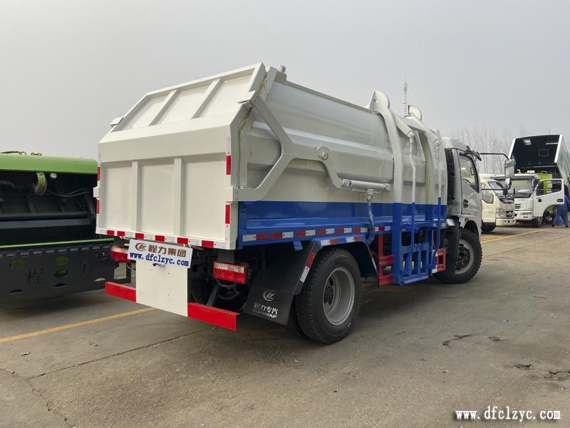 國六東風大多利卡側裝壓縮垃圾車